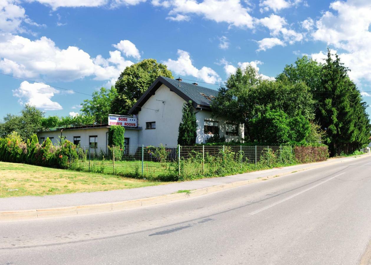 Sobe Zimmer Rooms Zivcic Karlovac Εξωτερικό φωτογραφία